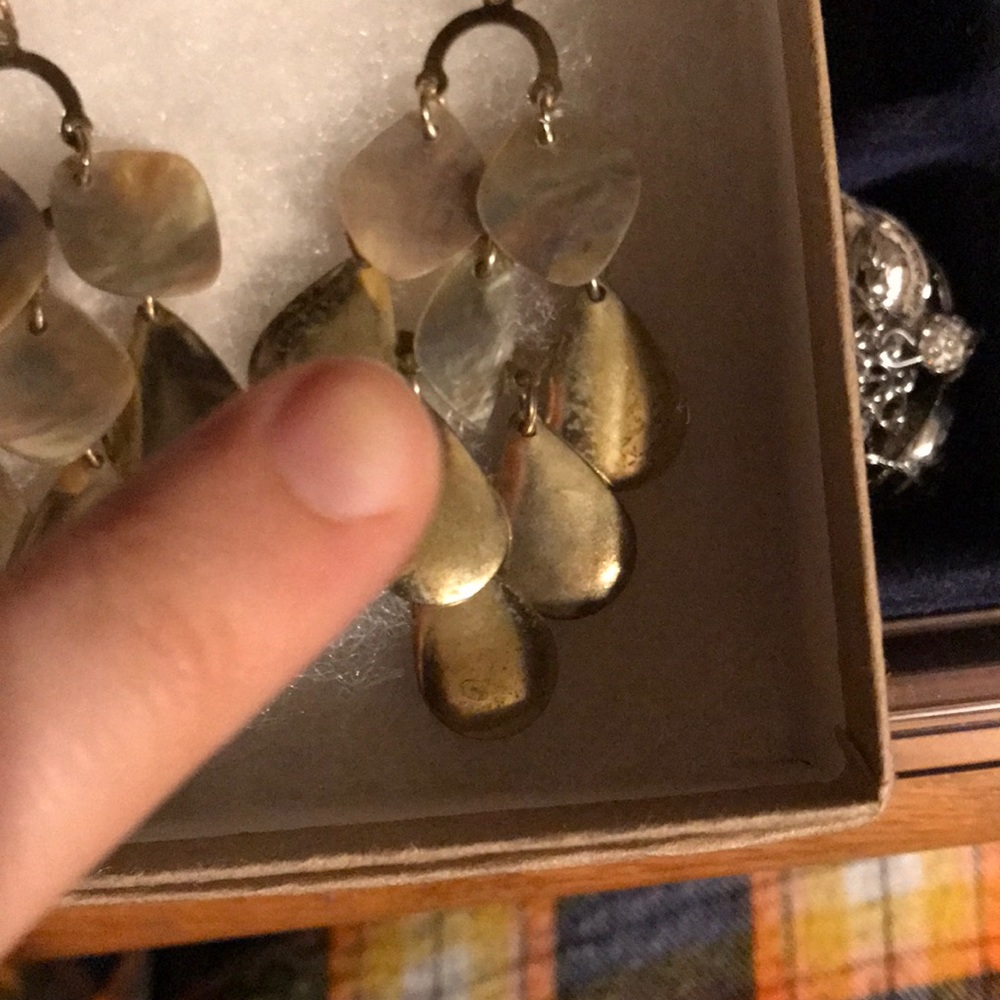 Earrings - Picture 2 of 3